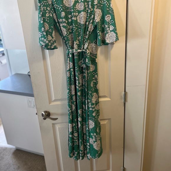 Green Floral Maxi Wrap Dress - Picture 3 of 3
